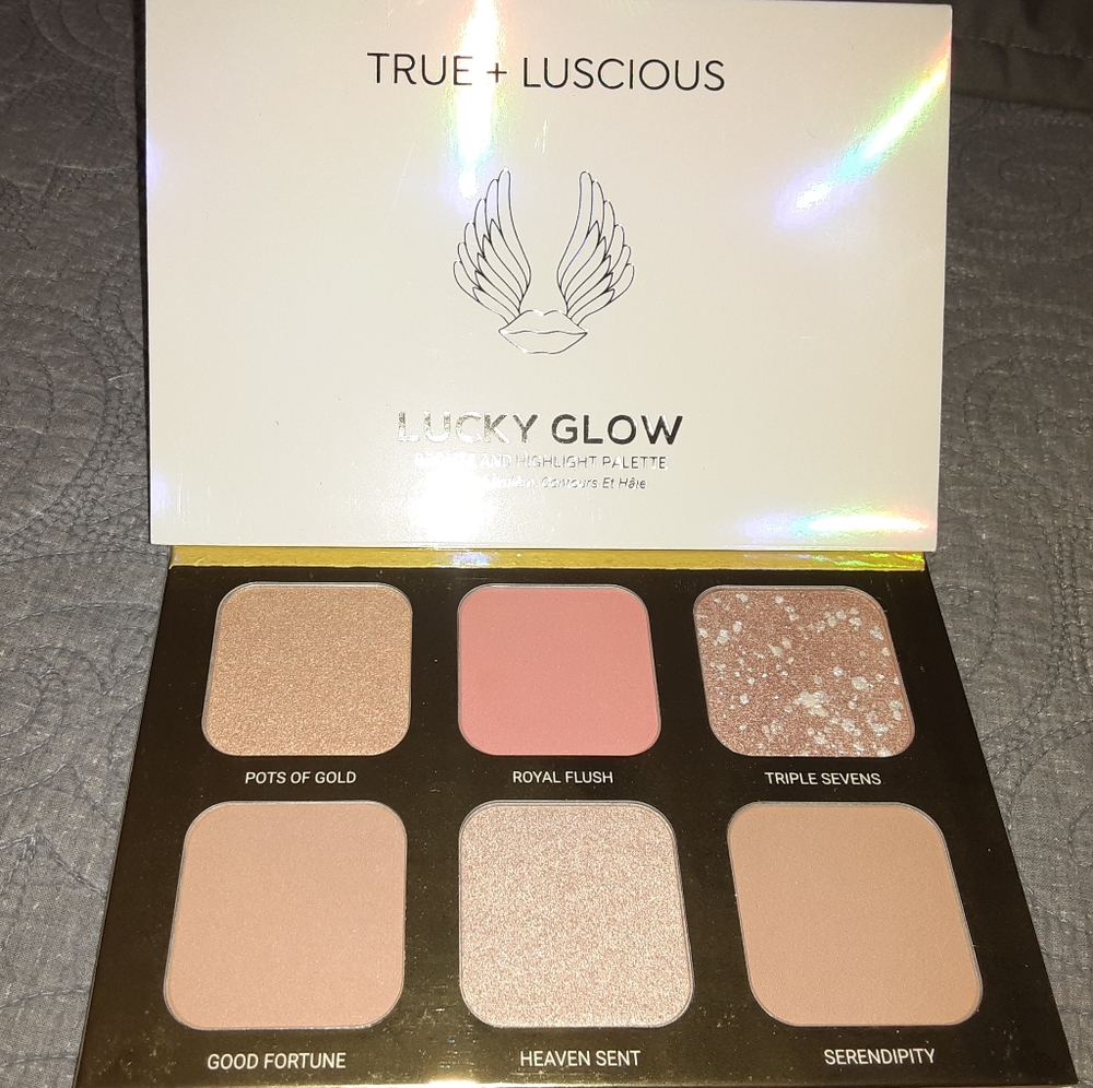 True&Lucious Lucky Glow palette